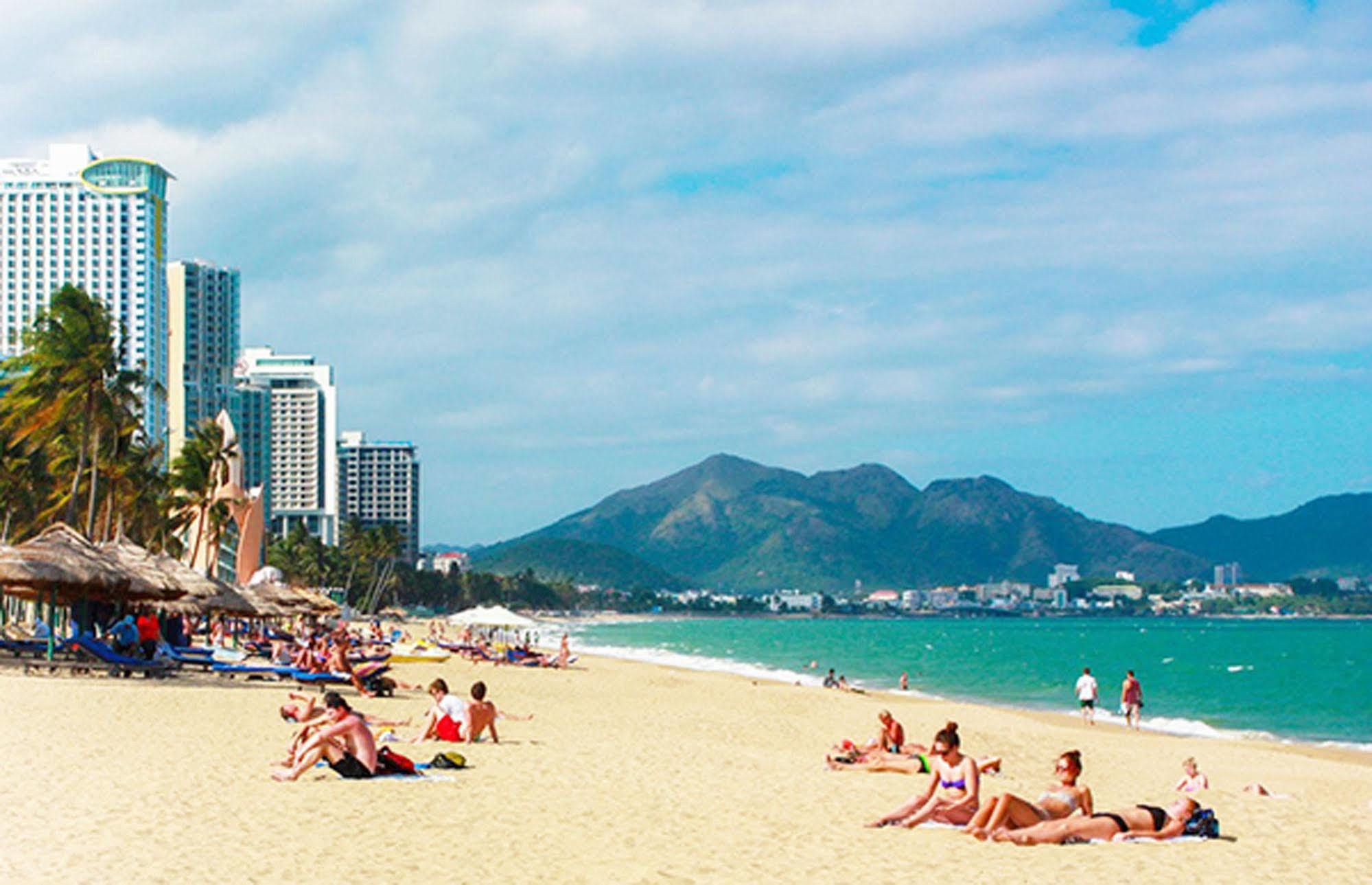 Azura Hotel Nha Trang Exterior photo