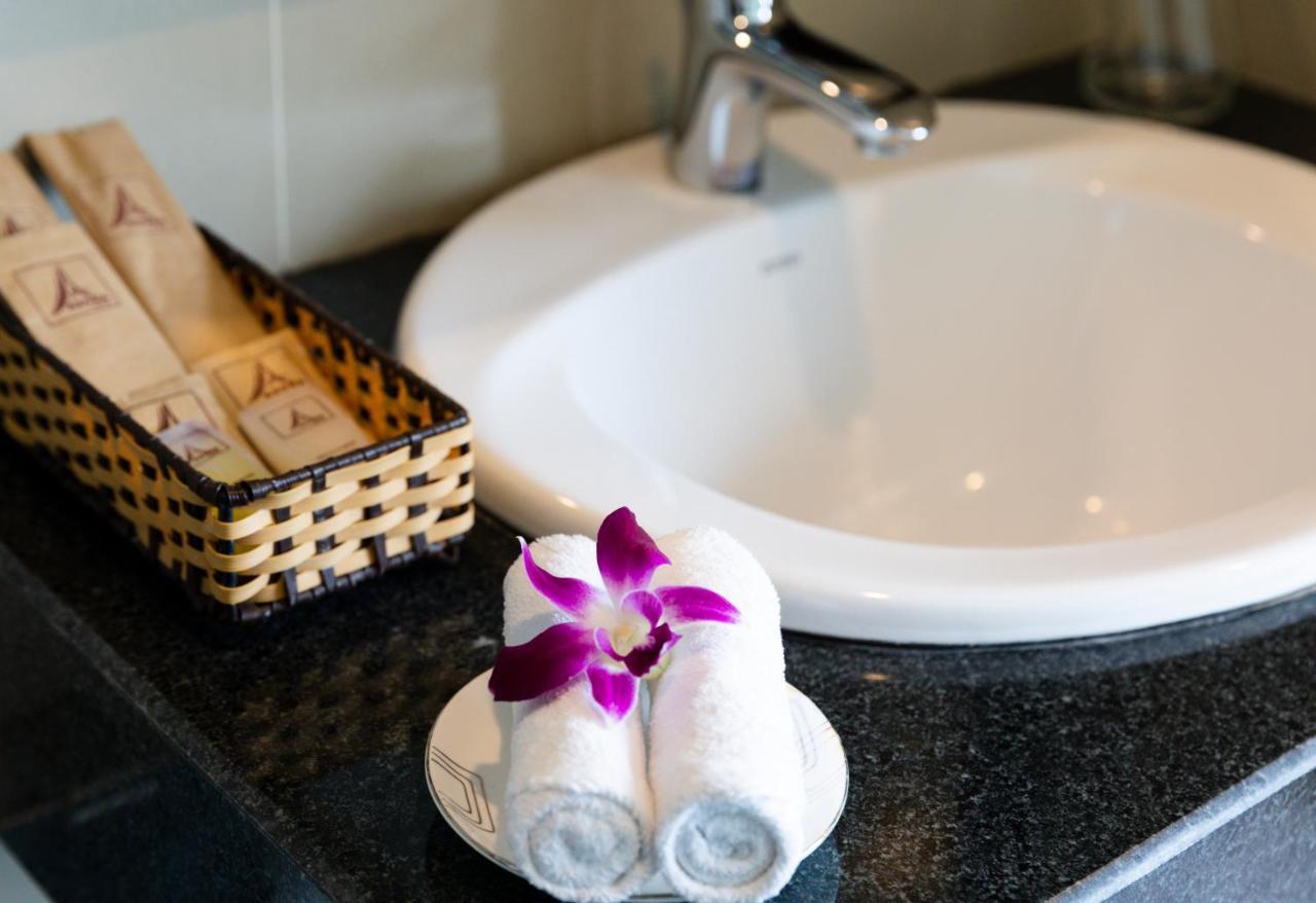 Azura Hotel Nha Trang Exterior photo